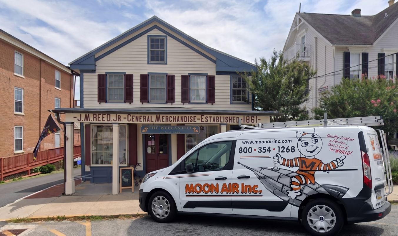 Moon Air Van In Front Of The Mercantile At Back Creek Chesapeake City Md